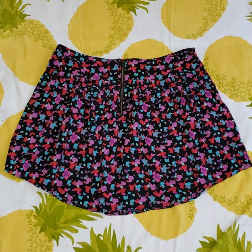 Urban Outfitters Silence + Noise Abstract Skirt - Picture 3 of 8